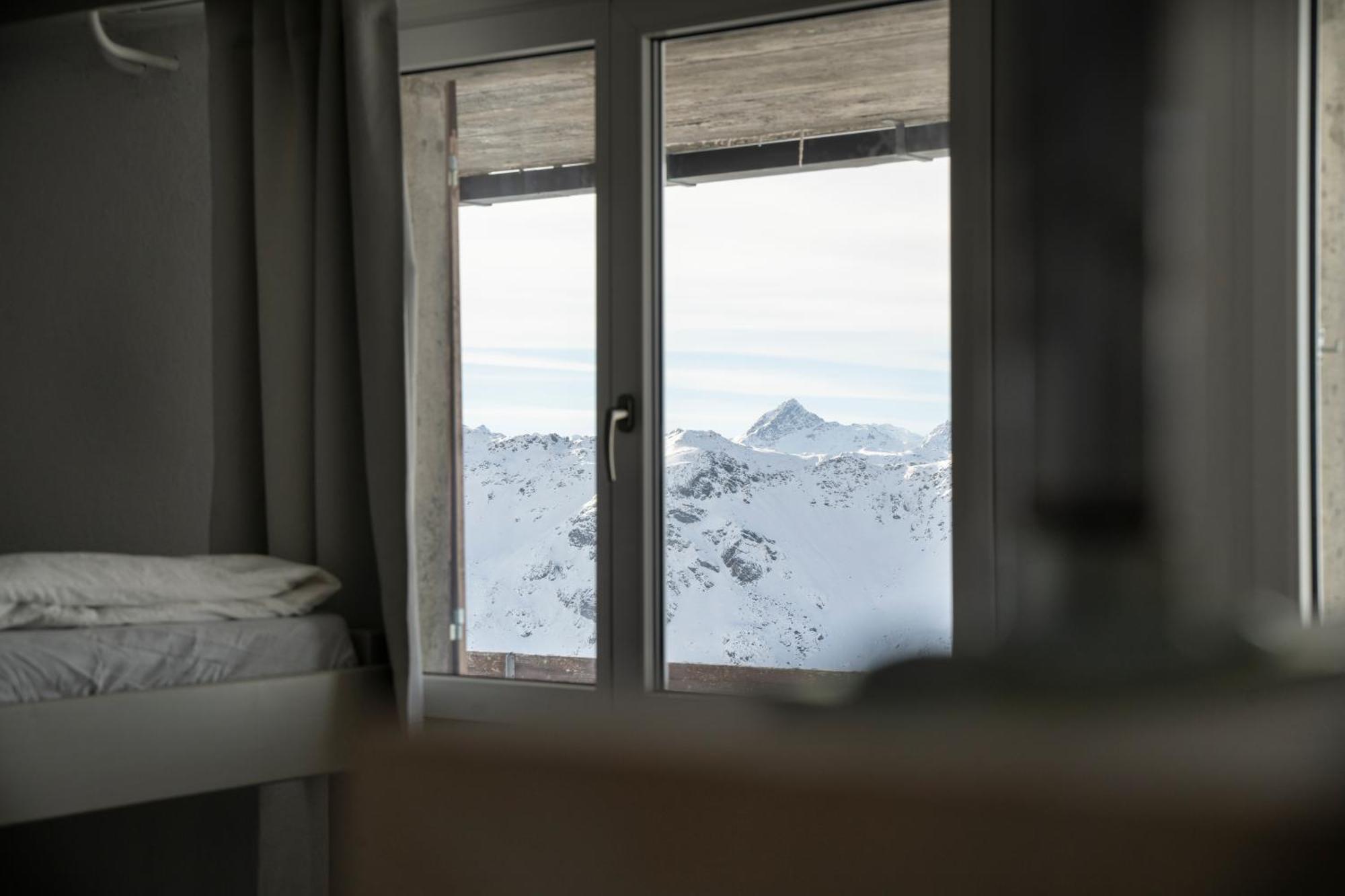 Berghotel Pischa Mountain Lodge Давос Екстериор снимка