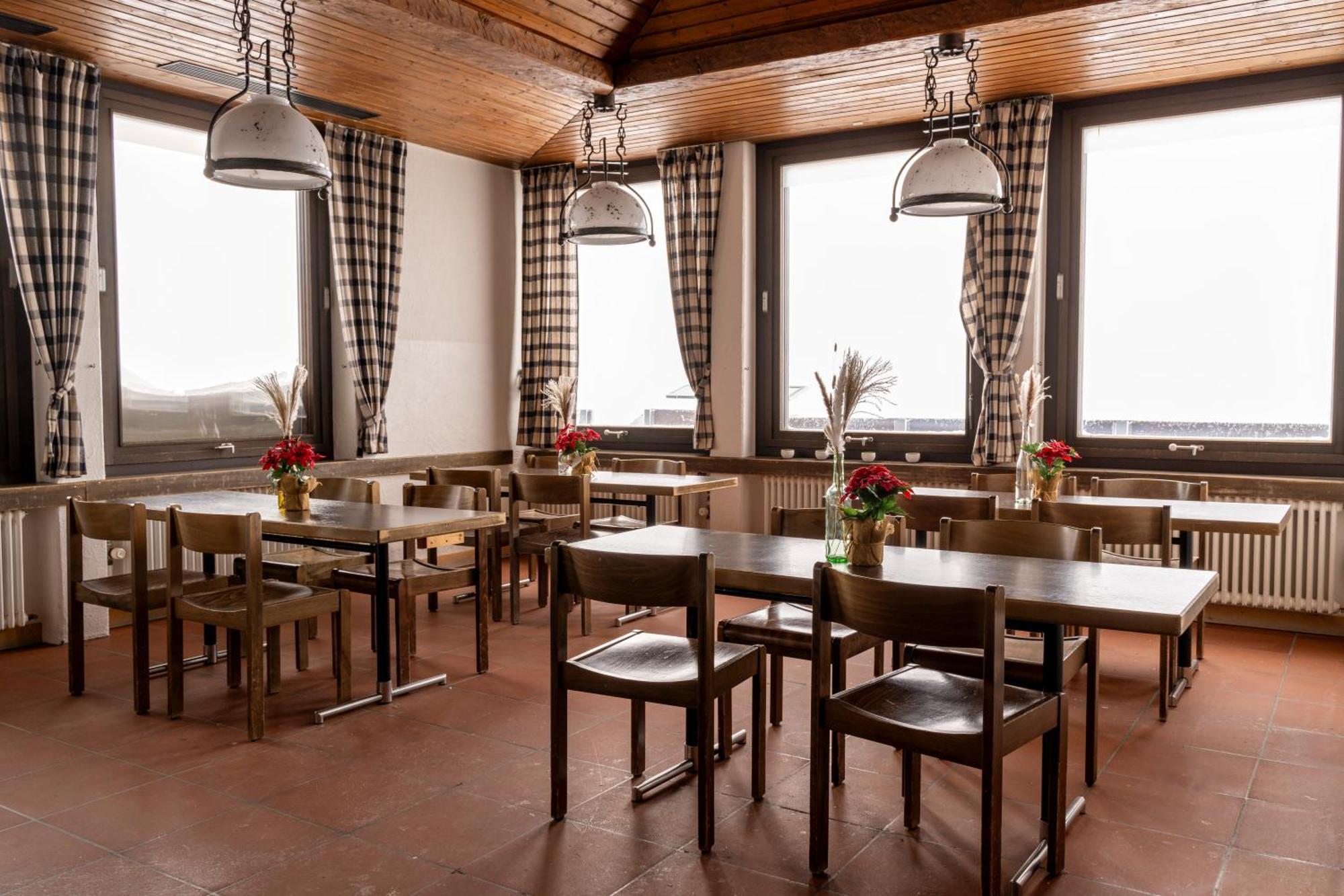 Berghotel Pischa Mountain Lodge Давос Екстериор снимка