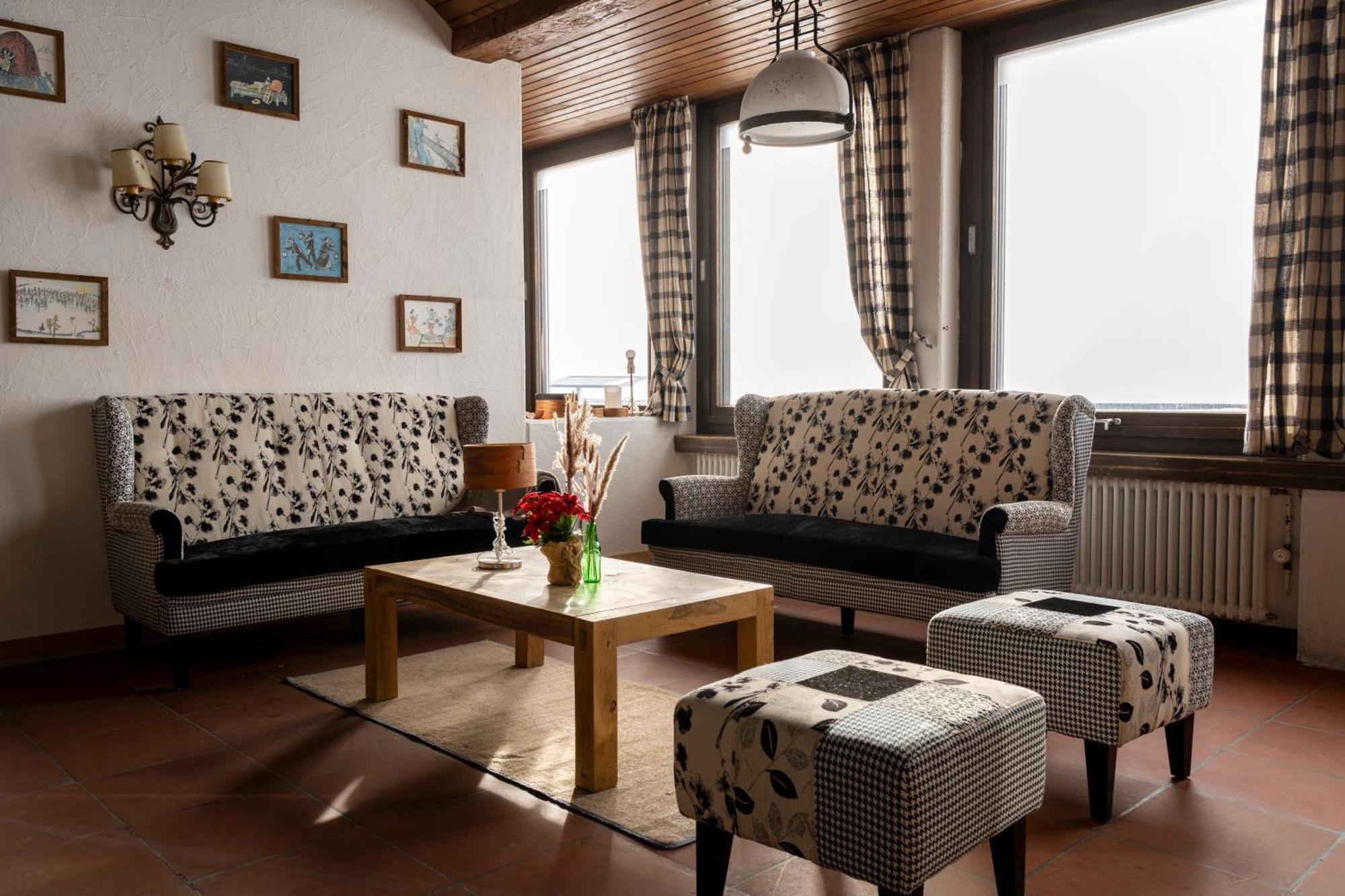 Berghotel Pischa Mountain Lodge Давос Екстериор снимка